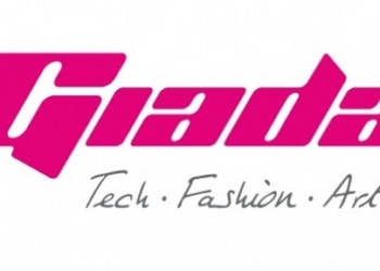 Giada da inizio alle spedizioni del sistema Barebone compatto e universale: Il D300