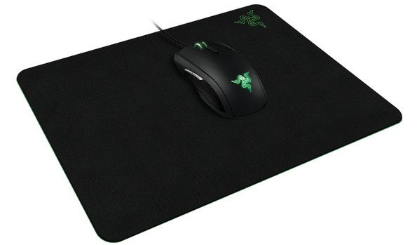 Razer presenta il mousepad Megasoma 2