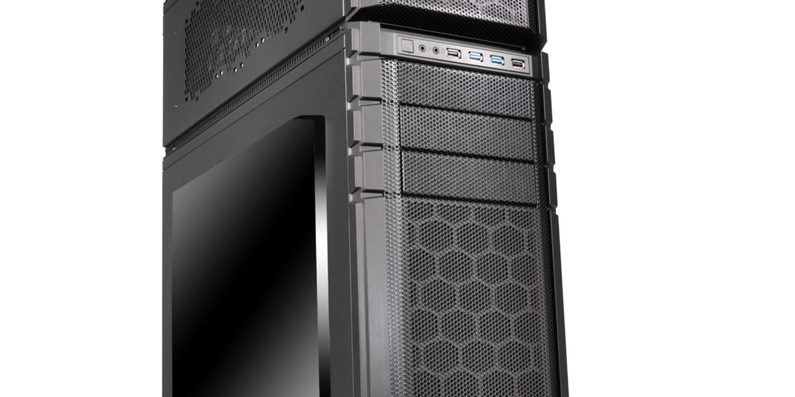 Cooler Master rilascia l’HAF Stacker