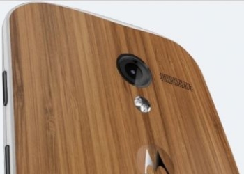 Motorola Moto X riceve la prima cover in bambù