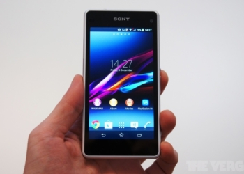 #CES 2014: Sony Xperia Z1 Compact: prezzo, immagini e video hands-on