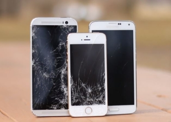 HTC One M8 vs Samsung Galaxy S4 vs Apple Iphone 5S in un interessante drop test