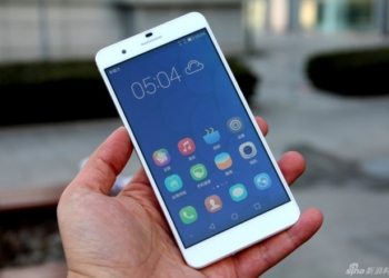Huawei Honor 6 riceve l’update Kit Kat in Italia