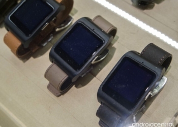 [CES 2015] Sony mostra lo SmartWatch 3 con cinturini da 24 mm intercambiabili