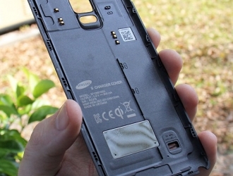 Samsung svela la Flip Cover con ricarica Qi per Galaxy Note 4