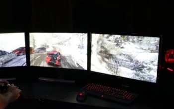 AMD Radeon Fury X alle prese con tre schermi 4K