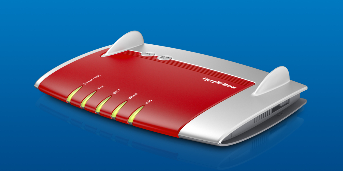 AVM presenta il nuovo FRITZ!Box 7430 tripla connessione e servizi di telefonia integrati