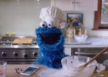 “Spot” è il nuovo spot Apple con protagonista Cookie Monster