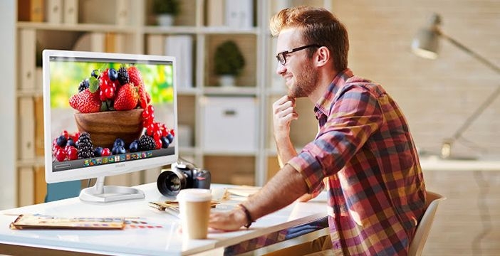 Philips E-Line 276E6ADSS, monitor con il primo display al mondo Quantum Dot Color