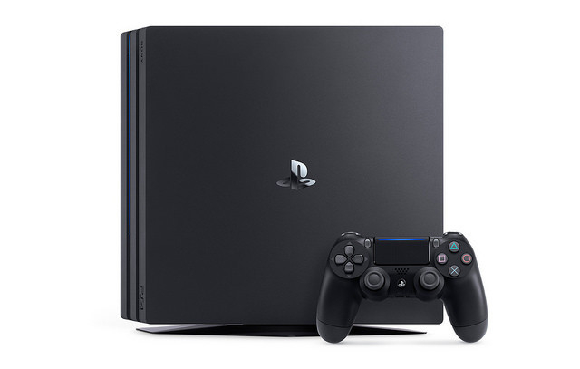 PS4 Pro più cara in Italia