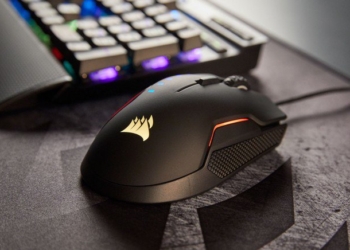 Corsair presenta il Glaive RGB, nuovo mouse gaming da 16.000 DPI