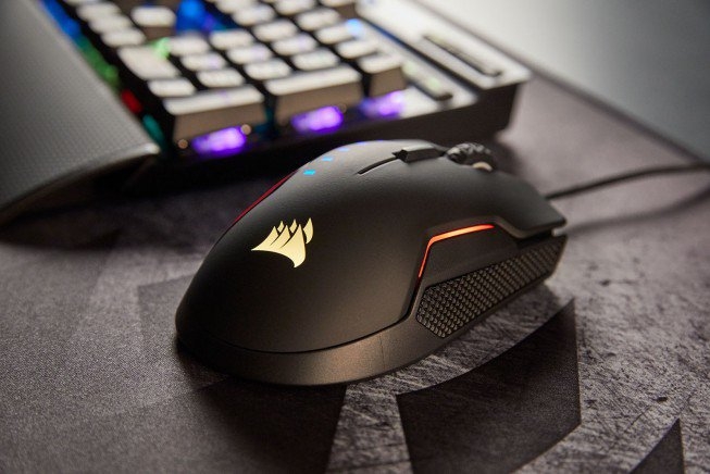 Corsair presenta il Glaive RGB, nuovo mouse gaming da 16.000 DPI
