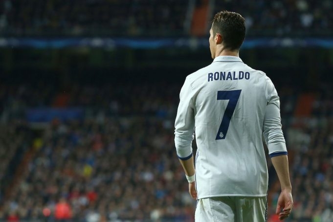 Cristiano Ronaldo sulla copertina di FIFA 18: pubblicato il nuovo trailer