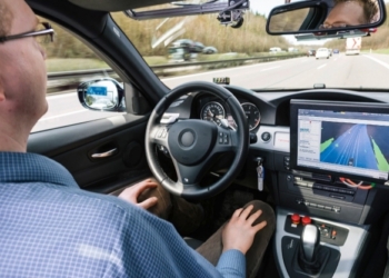 Waymo e Intel collaborano alla tecnologia per le auto a guida autonoma