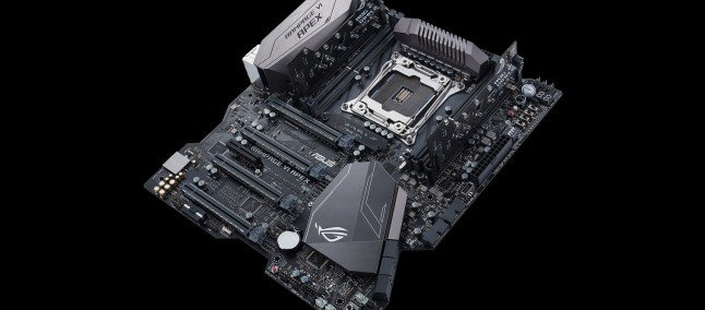ASUS rende disponibile la scheda madre ROG Rampage VI APEX