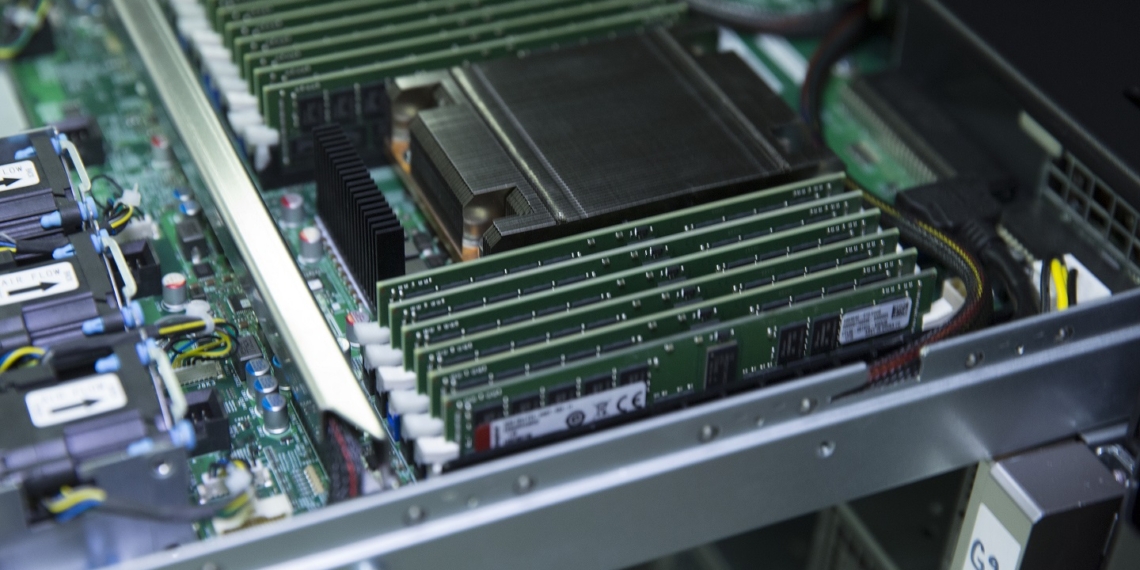 Kingston annuncia le memorie Registered DIMMs DDR4-3200 per CPU AMD EPYC di 2° generazione