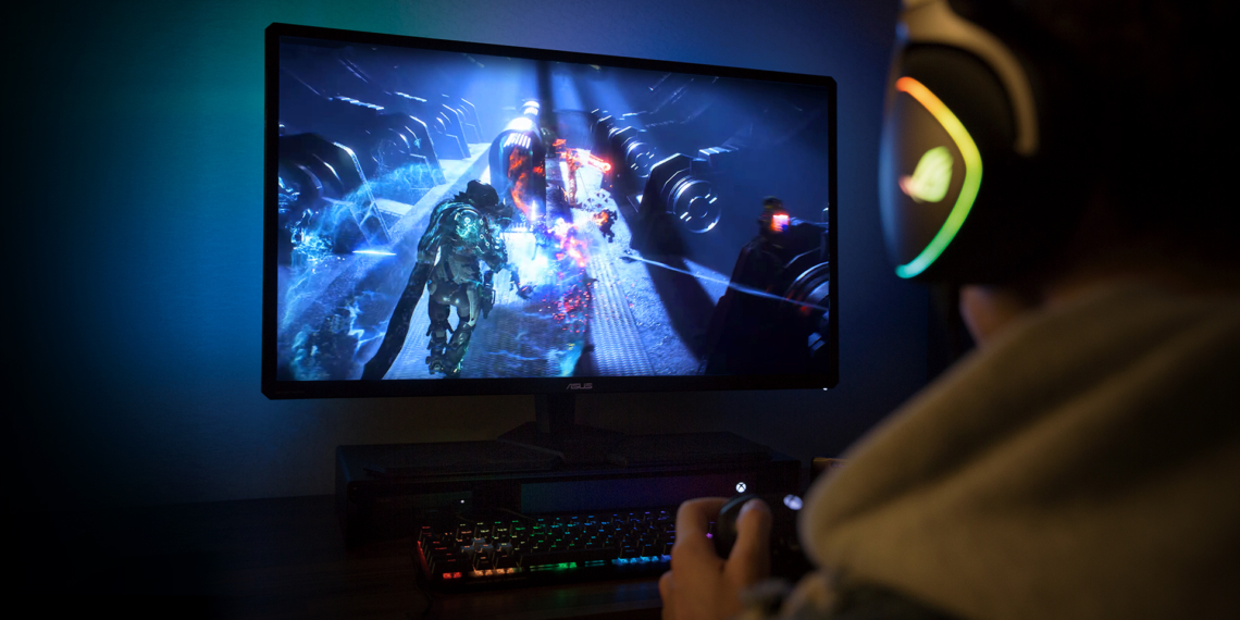 ASUS CG32UQ: arriva in Italia il monitor per console