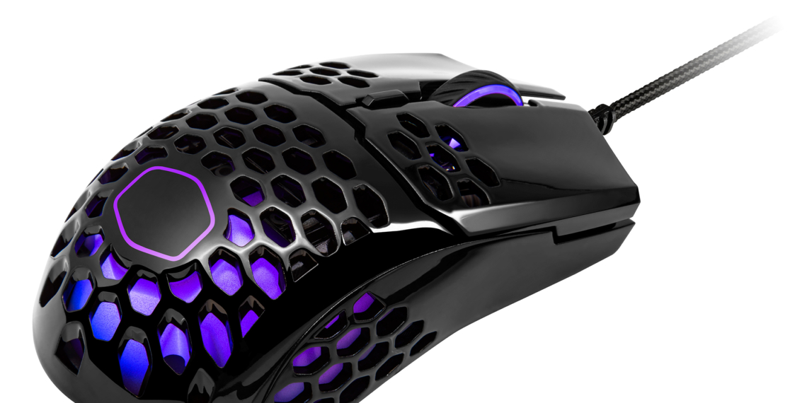 Cooler Master presenta MM711, gaming mouse RGB dal peso piuma
