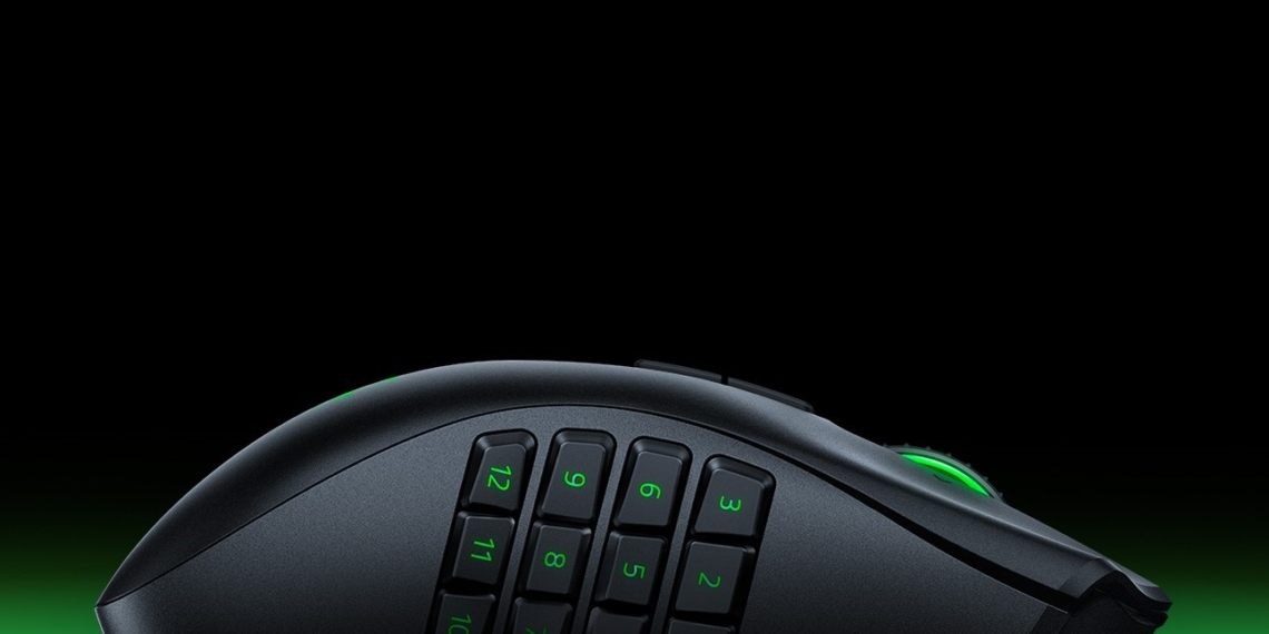 Razer è pronta ad ascoltare i gamers mancini: in progetto il mouse Naga Left-Handed Edition