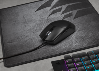 Corsair presenta il mouse peso piuma KATAR PRO XT