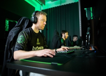 Il team Razer ingaggia i colossi Ninjas In Pyjamas