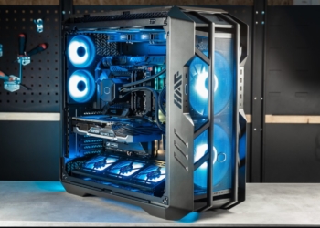 Cooler Master presenta il case HAF 700