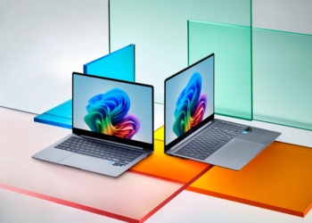 Samsung Galaxy Book4 Edge è ora disponibile con display da 15 pollici