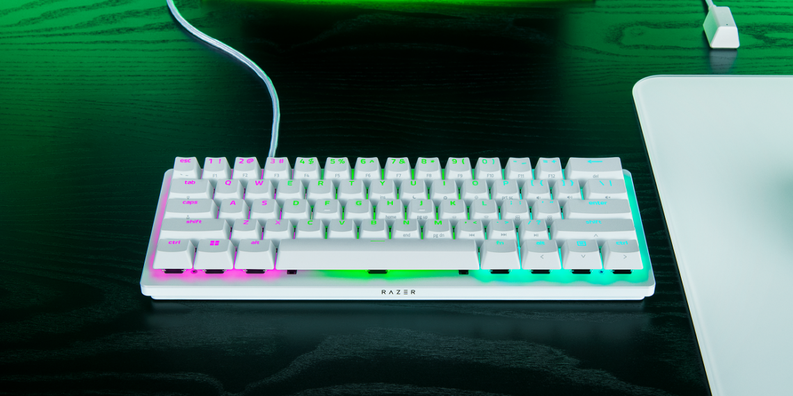 Razer Huntsman V3 Pro Mini White Edition, ecco la tastiera per il Pro Gaming